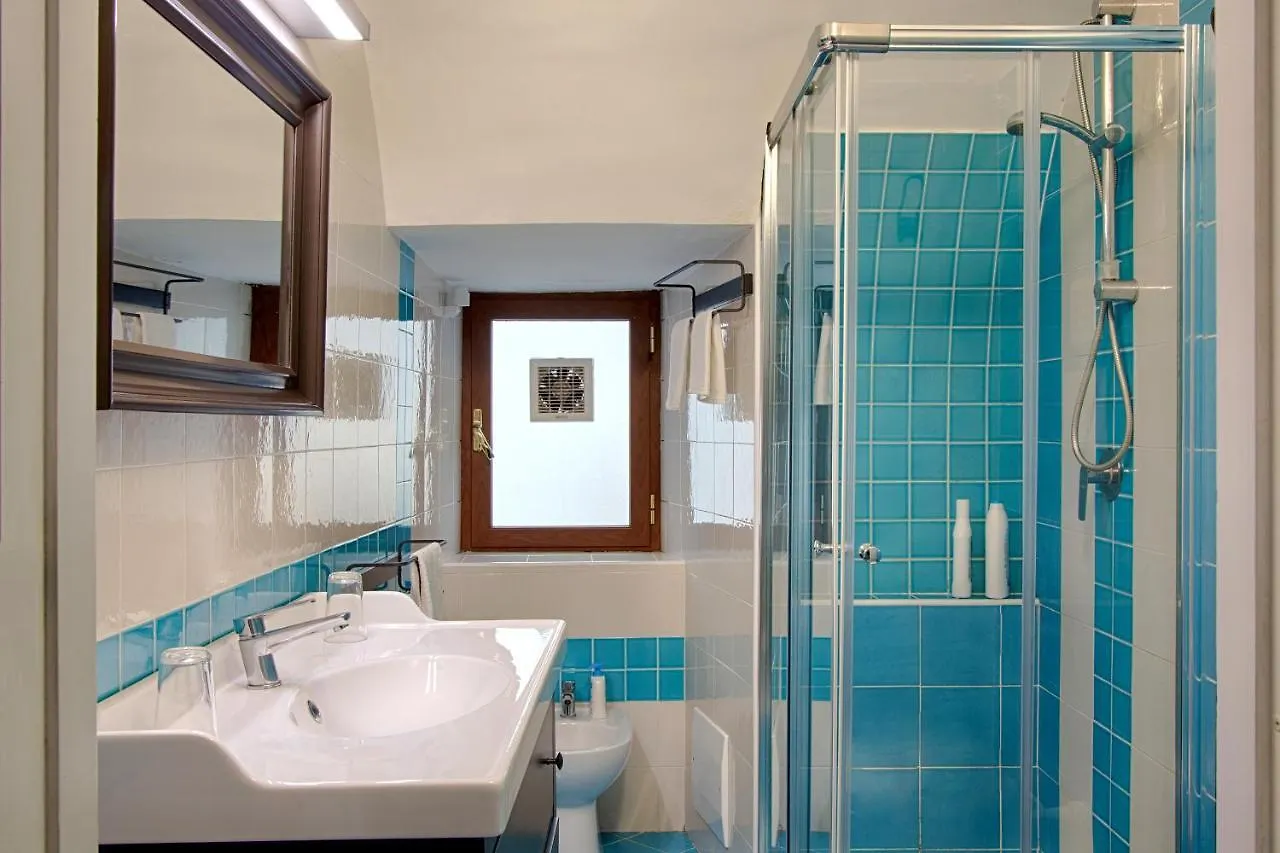 Lovely Apartment Near Via Dei Mille - Chiaia Area Naples Italy